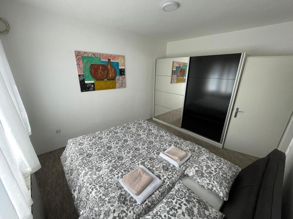 Peaceful And Spacious Apartment With Free Parking Banja Luka Exterior photo